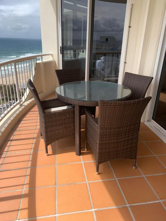 Stunning 2 Bedroom Ocean View Apartment Голд-Кост Екстер'єр фото