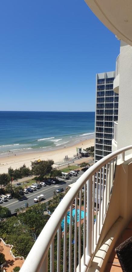 Stunning 2 Bedroom Ocean View Apartment Голд-Кост Екстер'єр фото
